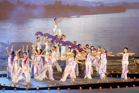 Hue Festival 2012 ends